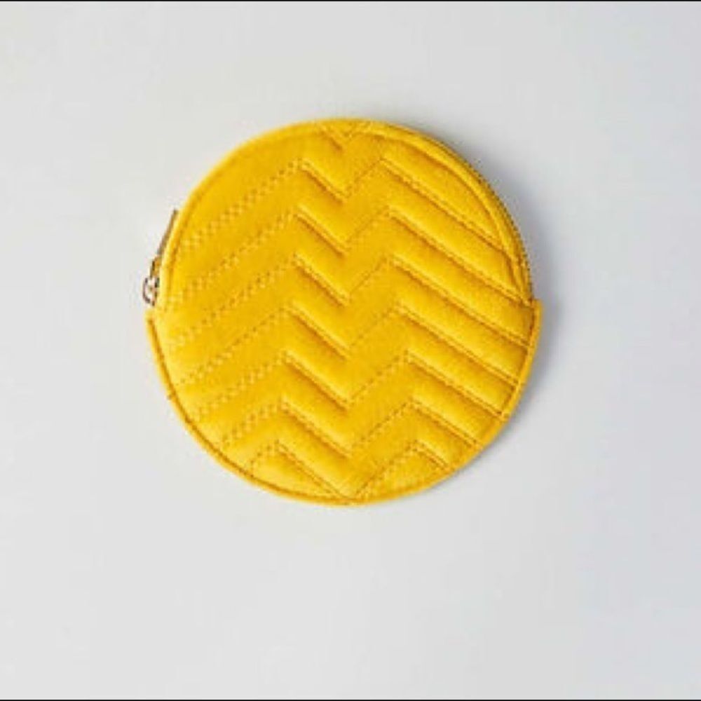 Maje Round Quilted Velvet Coin Purse